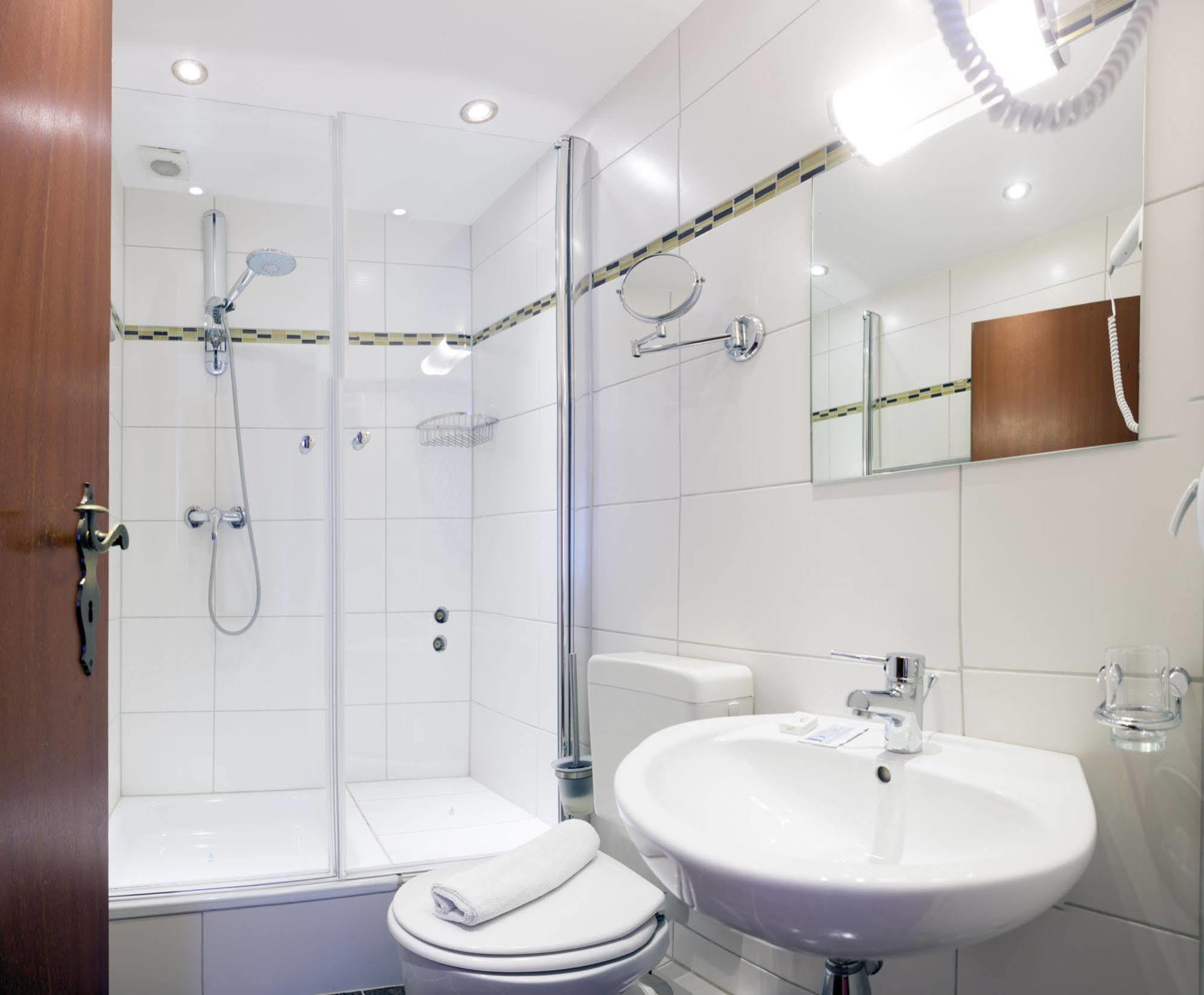 Wali'S Hotel Bielefeld Kültér fotó