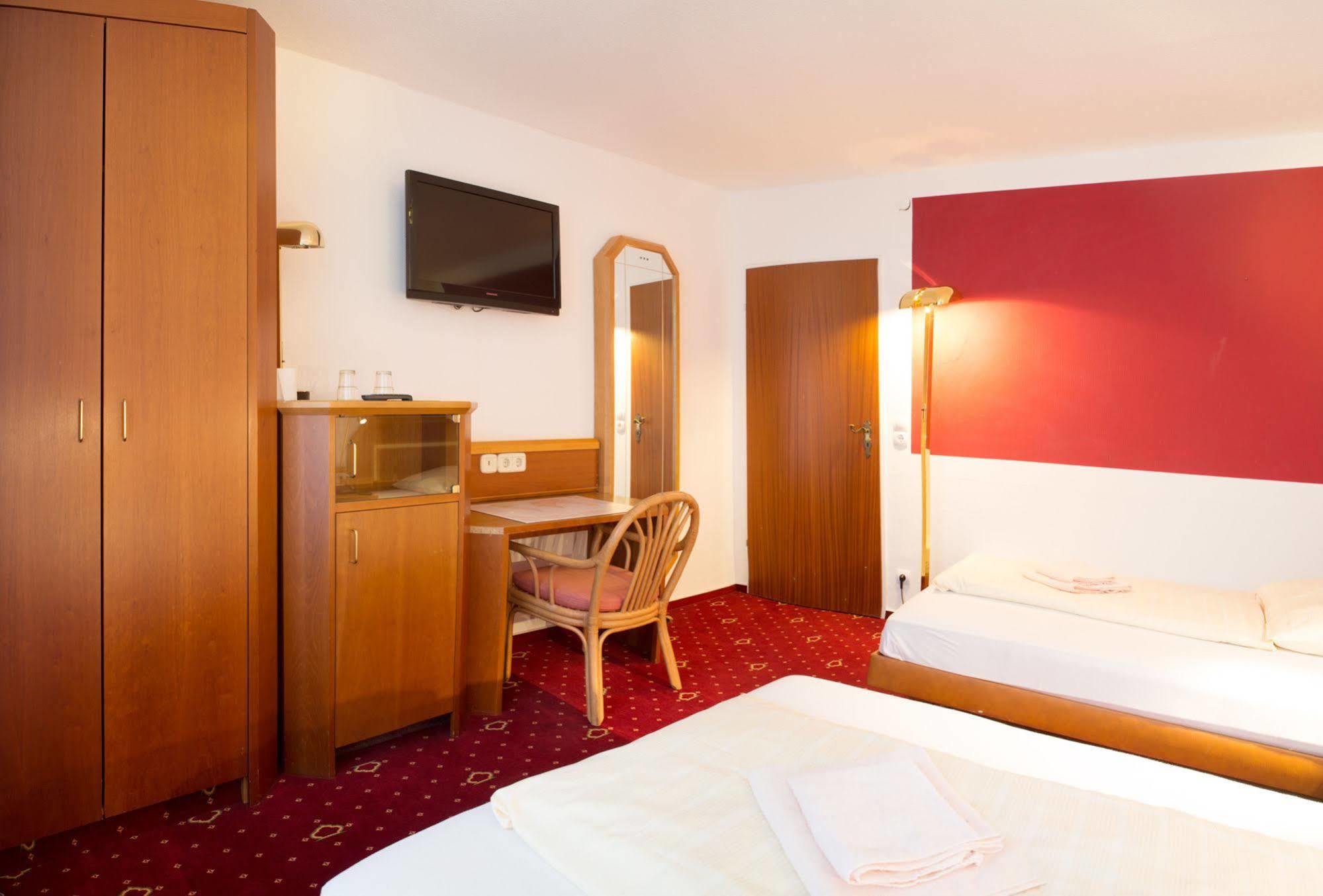 Wali'S Hotel Bielefeld Kültér fotó